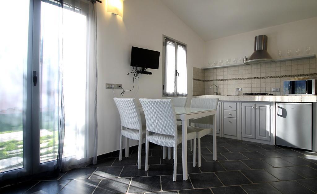 Casa Vacanze Gli Ulivi Borgomaro Exterior photo